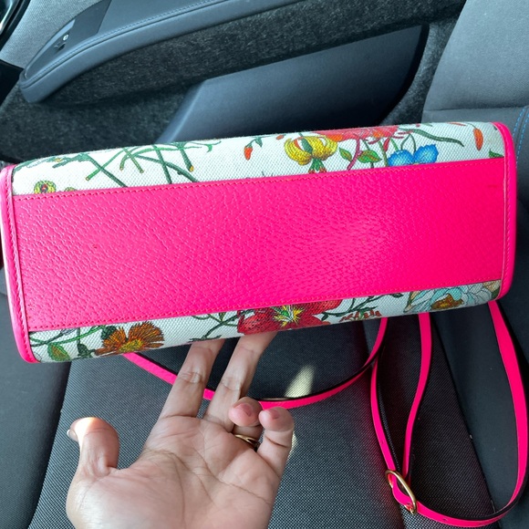 Authentic Gucci Flora Tote in fluorescent pink leather and print canvas - Picture 6 of 17